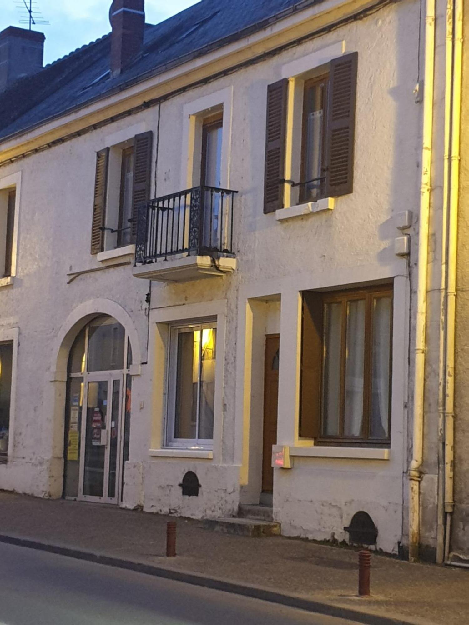 Maison De Ville - Le Silodort Vatan Extérieur photo
